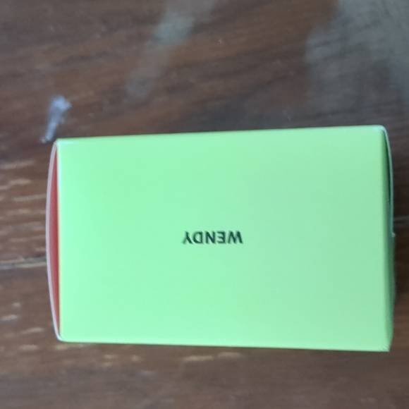 Squishmallows Wendy - Picture 3 of 3